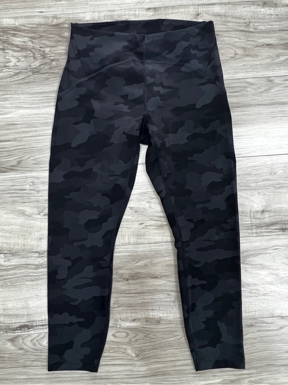 Lululemon Base Pace High-Rise Running Tight Camo Size 10